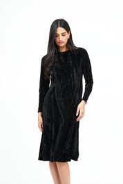 Robe en velours froissé à volants Anthro : Noir