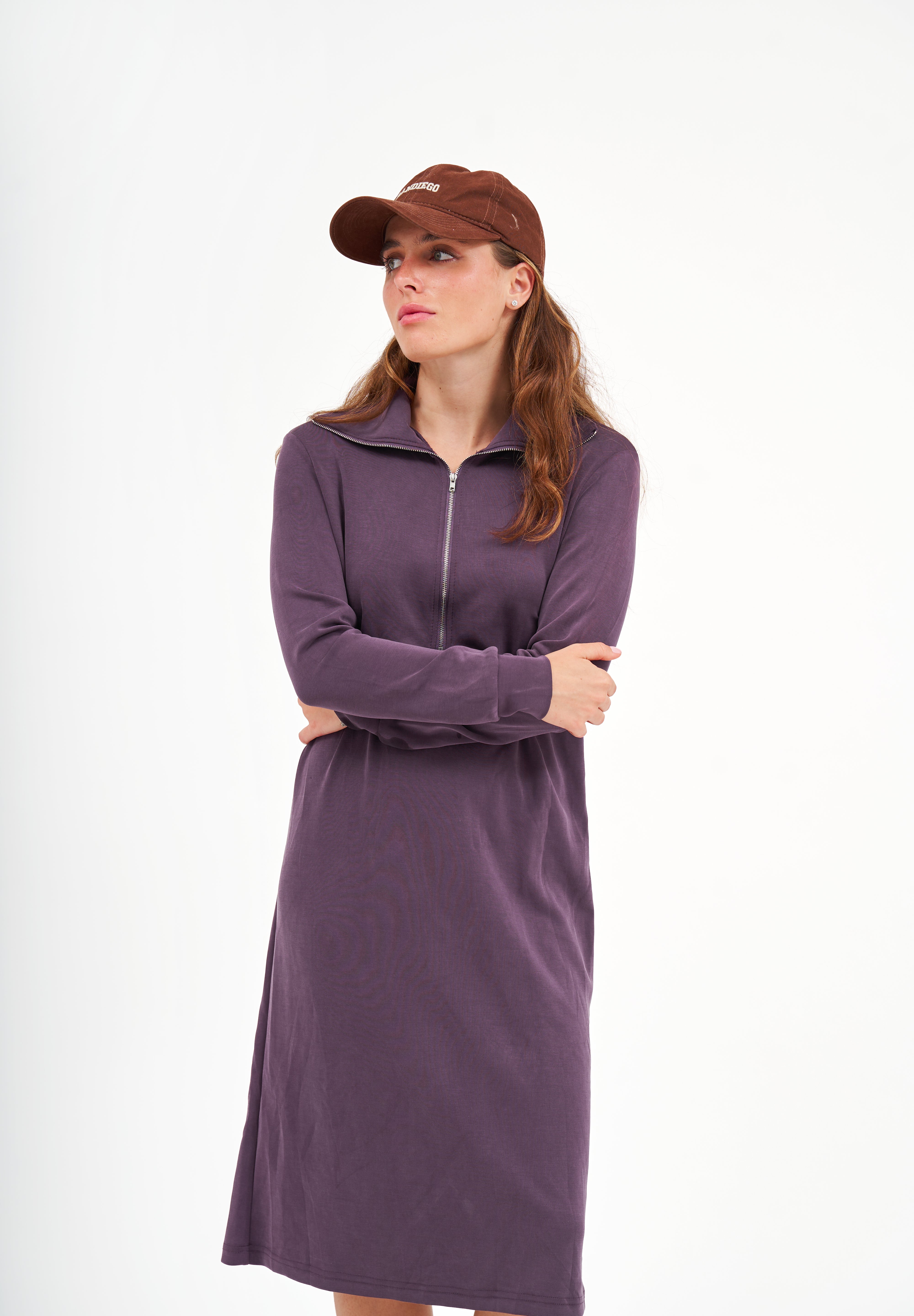 26WS1045 deep purple serena half zip