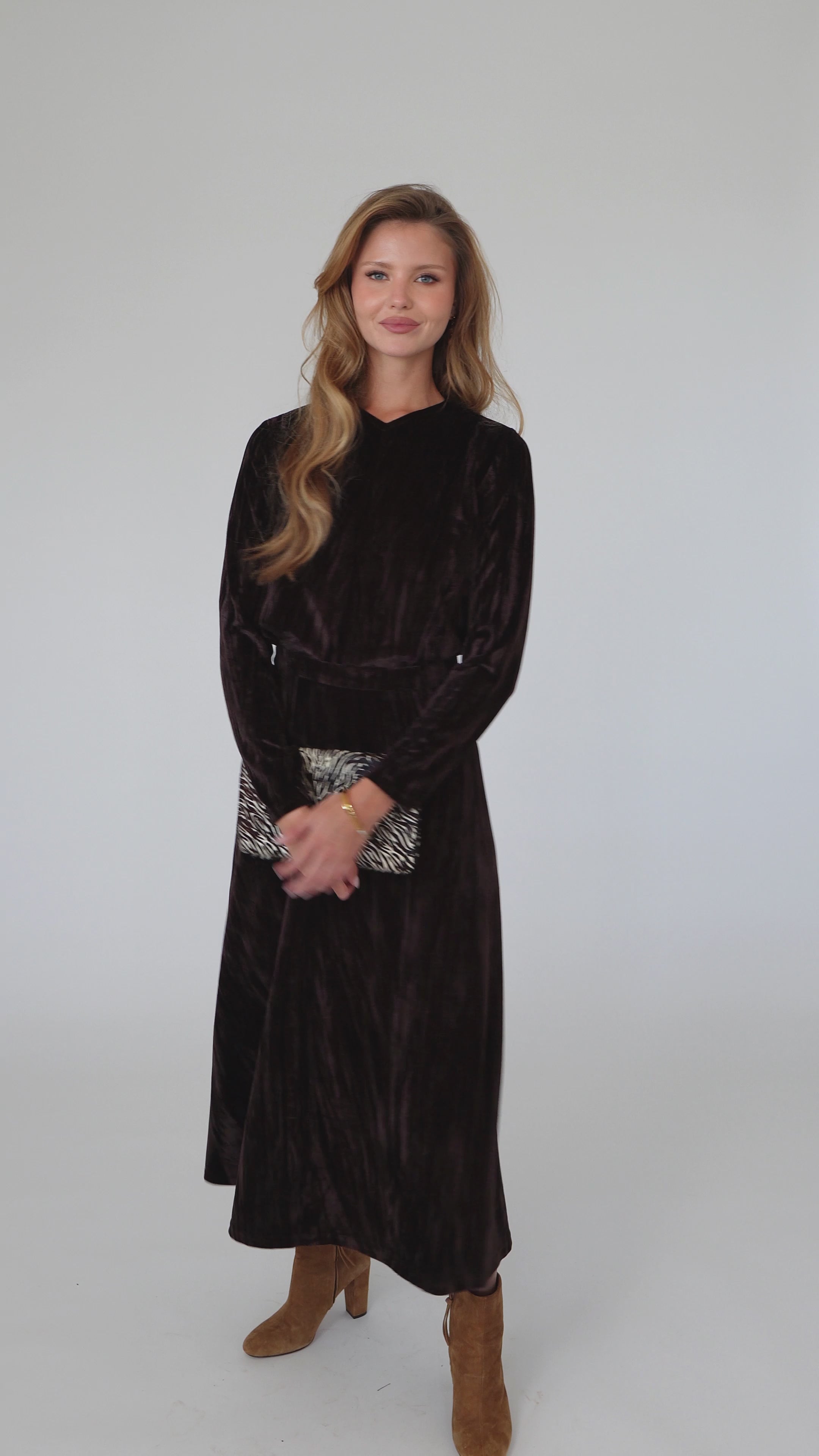 Modest Hazelnut Velvet Midi Skirt – Women's Fashion