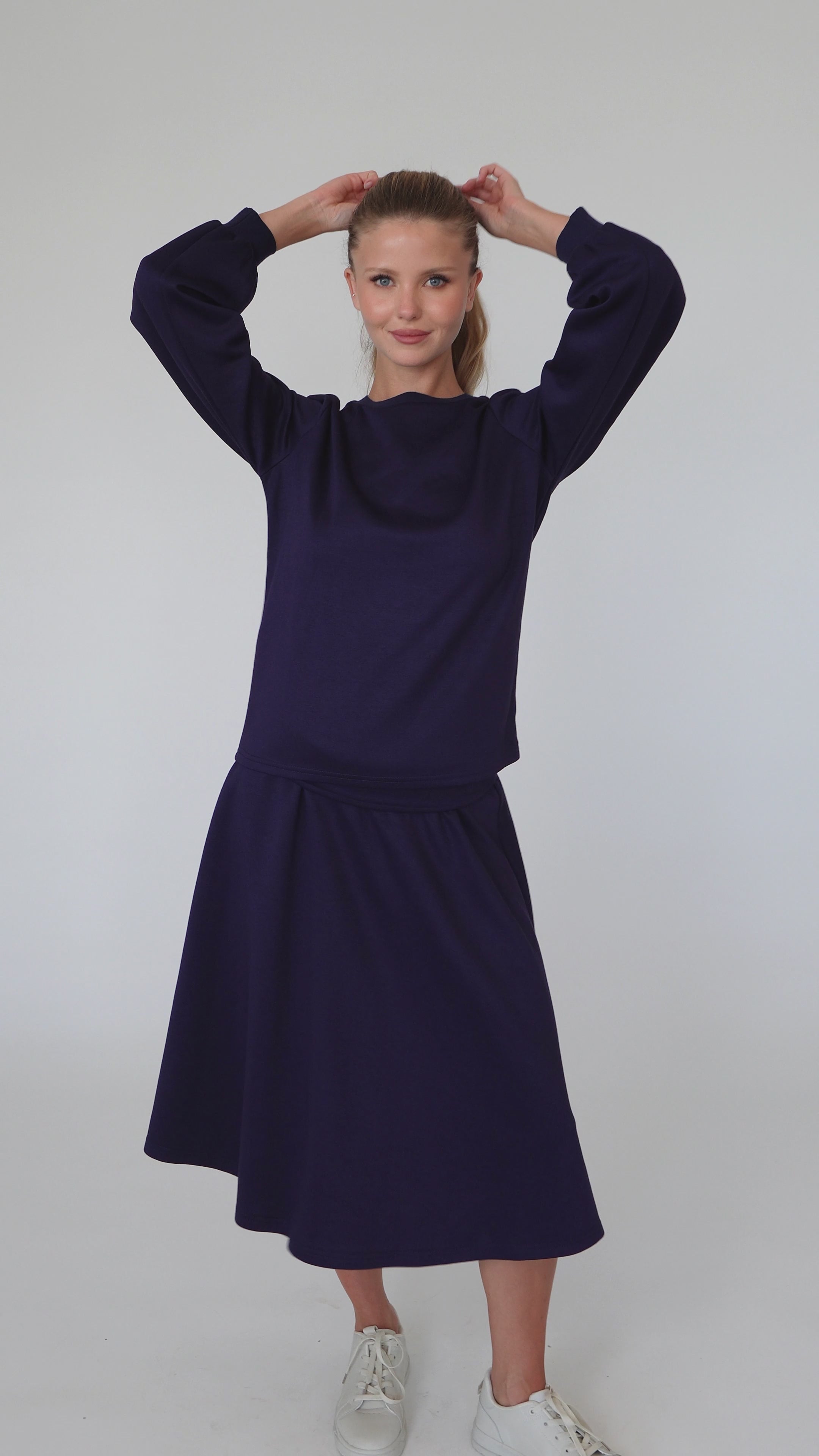 トップス SHISHIKUI hole s / NAVY Shishi Skirt - Navy – Daniella Faye