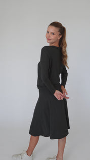 Modest Hunter Green Dalia Skirt – Women's Fashion
