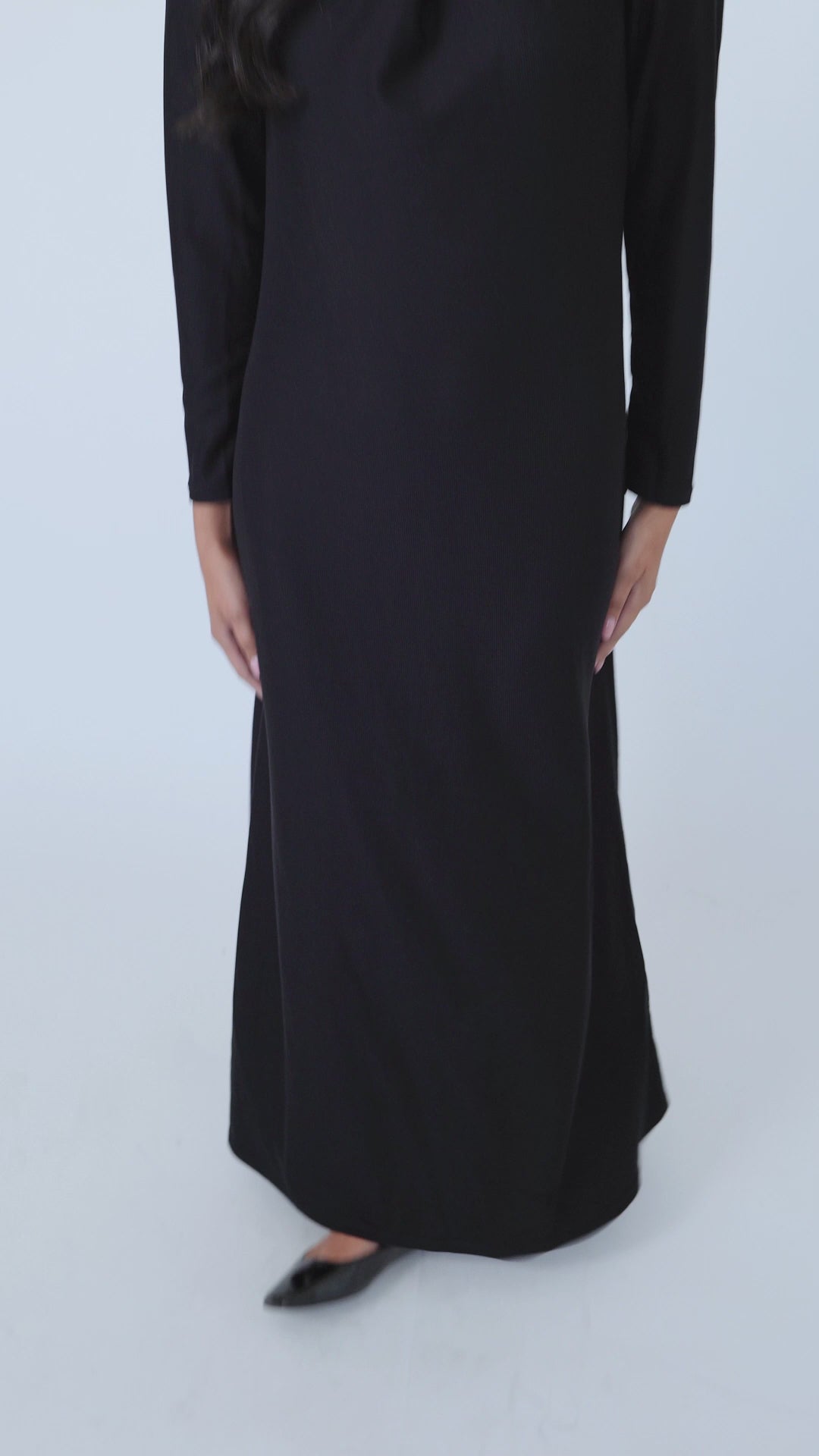 Modest Black Maxi Dress (Twist & Shimmer)   – Women's Fashion